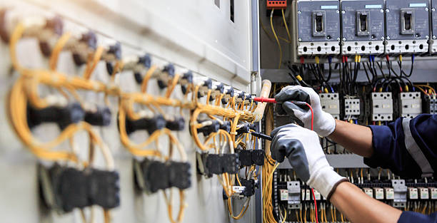 Professional Electrician technician working in Haskell, TX